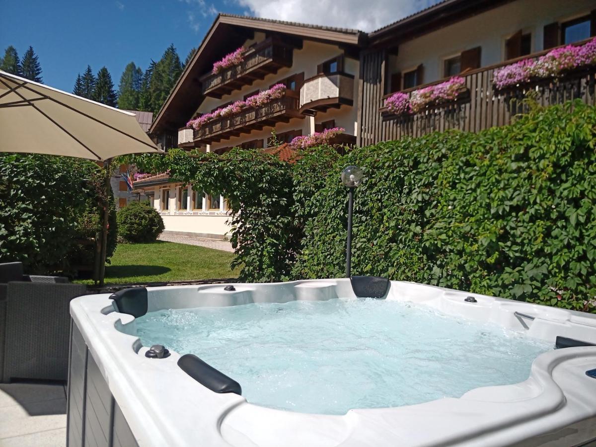 Park Hotel Arnica Falcade Extérieur photo